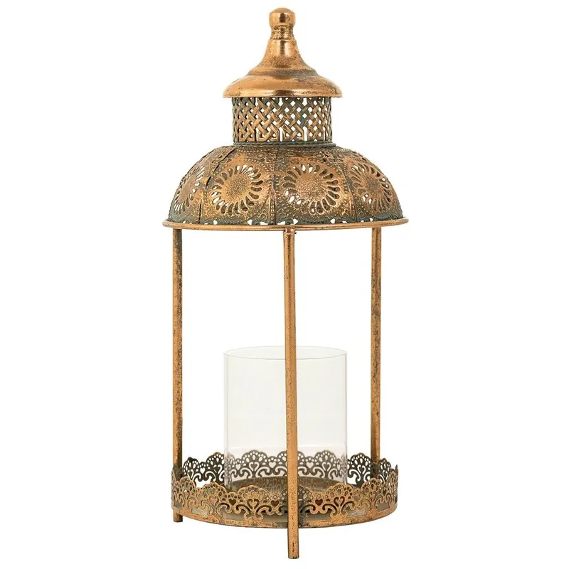 Portavelas de metal en tono dorado, con dimensiones de 19.5x19.5x42h cm - Decoración