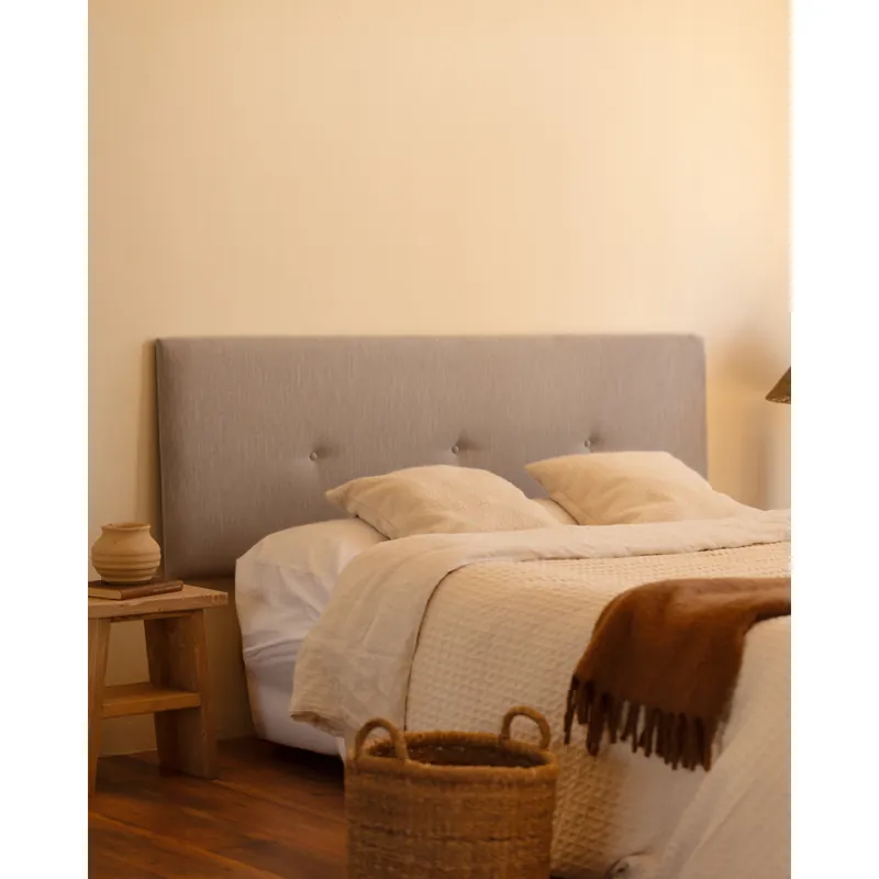 Cabecero tapizado de poliester con botones en color hueso de 90x60cm - Dormitorio