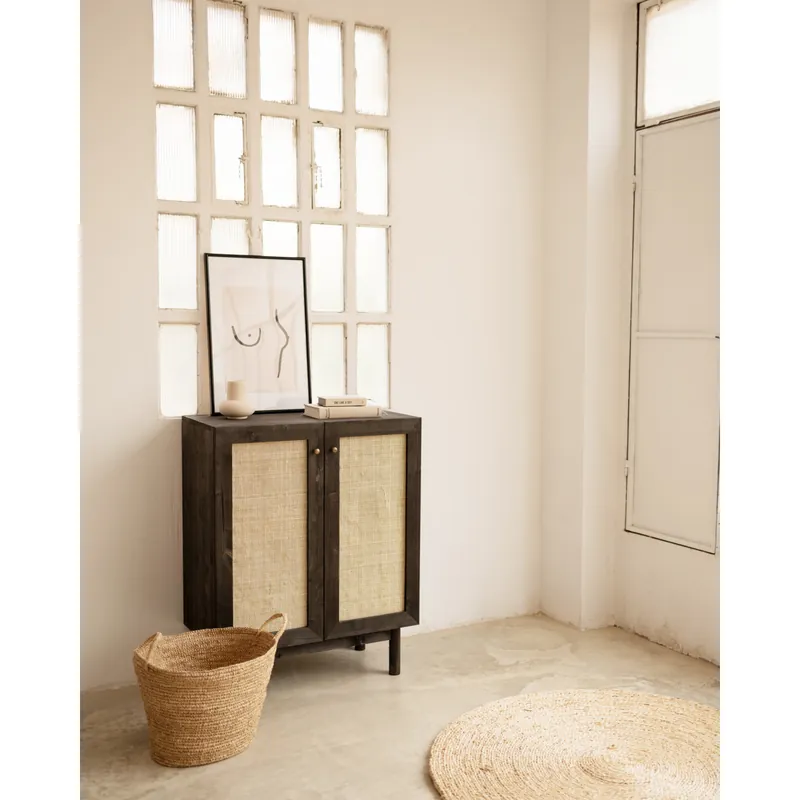 Aparador de madera maciza y medula de ratán de 2 puertas en tono negro de 100x80cm - Envío rápido