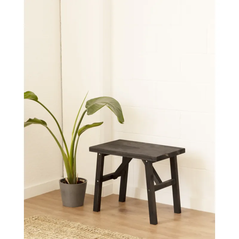 Mesa auxiliar de madera maciza en tono negro de 45x55cm - Mesas auxiliares