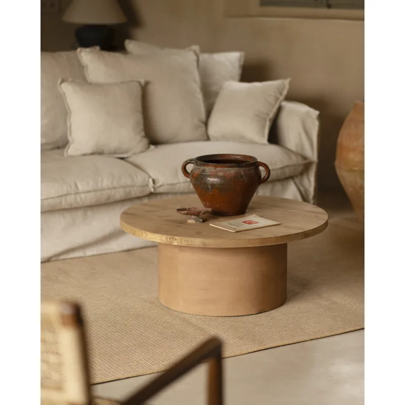 Mesa de centro redonda de madera maciza tono roble medio y pata de microcemento tono terracota de 80x33cm - Mesas de centro