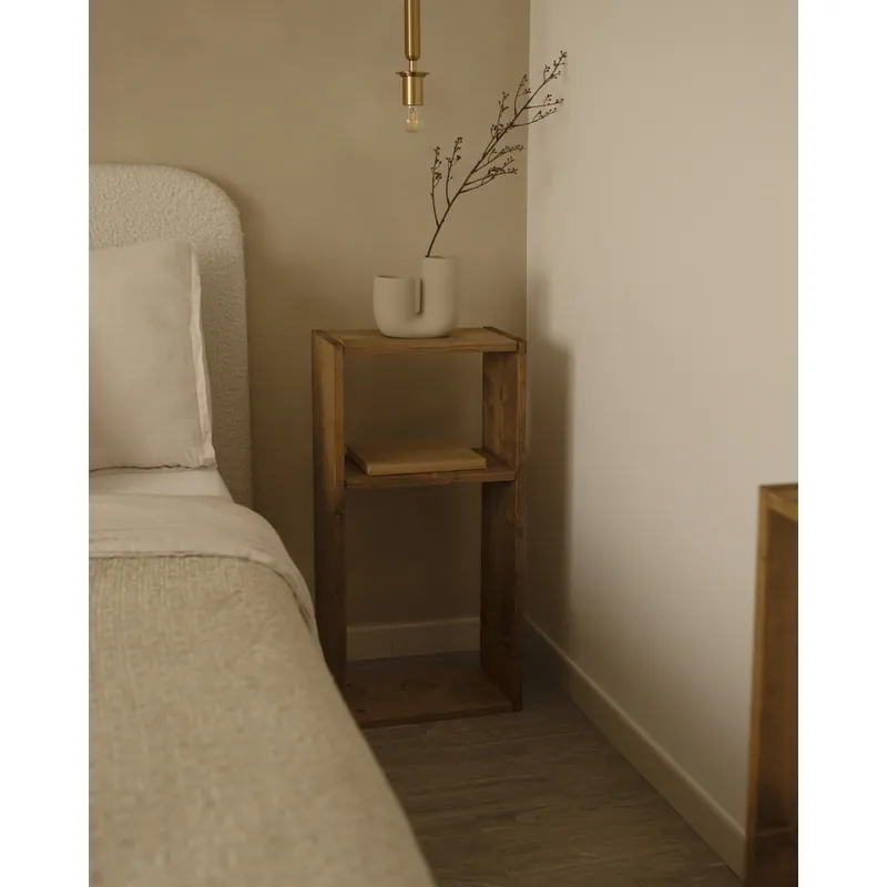 Mueble auxiliar de madera maciza en tono roble oscuro con 1 separador - Mesitas de noche