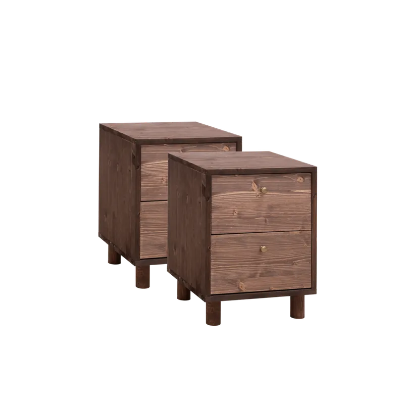 Pack de 2 mesitas de noche de madera maciza con dos cajónes en tono nogal de 51x38cm