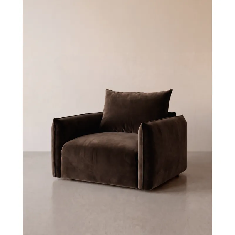 Butaca de terciopelo en tono marrón chocolate de 124x108cm - Inicio