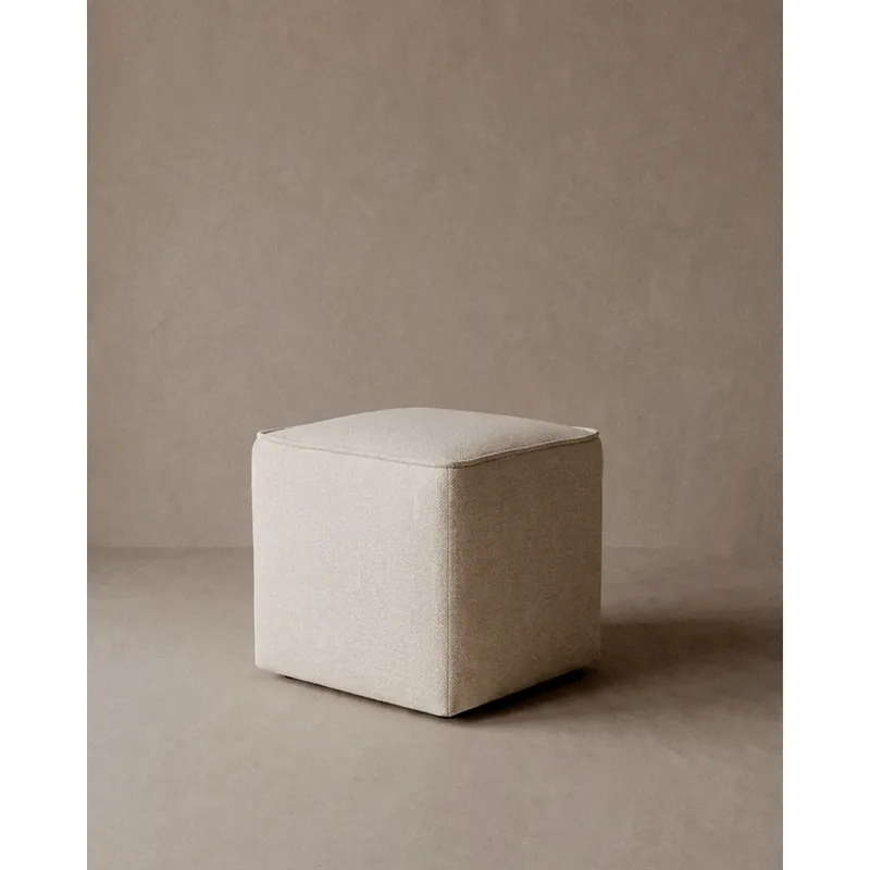 Puff cuadrado de poliéster en tono blanco de 45x45cm - Inicio