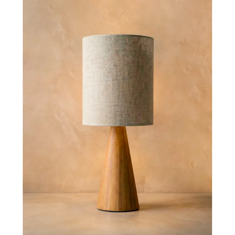 Lámpara de mesa de madera y tela con pantalla en color natural y base en roble medio de 14cm - Inicio