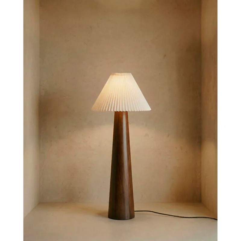 Lámpara de pie de madera y tela con pantalla en color natural y base en roble oscuro de 42cm - Inicio