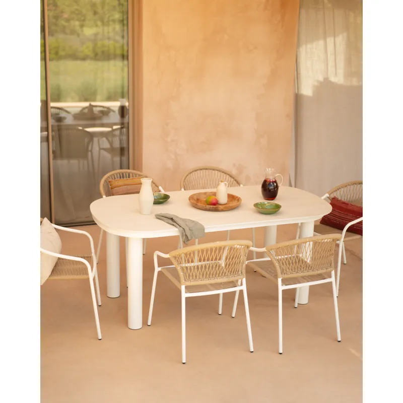 Set de mesa de comedor exterior de piedra y aluminio blanco y 4 sillas exterior de aluminio blanco mate y ratán sintético - Inicio