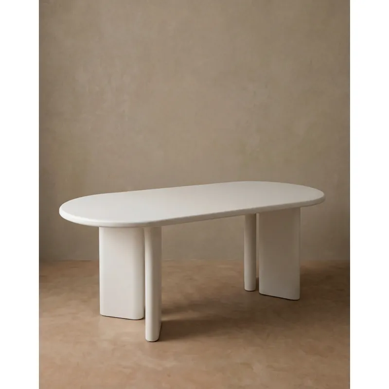 Mesa de comedor ovalada lacada en tono beige efecto mate de 180x90cm - Mesas de comedor