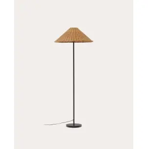 Lámpara de pie Urania de ratán y metal con acabado pintado negro - Kave Home
