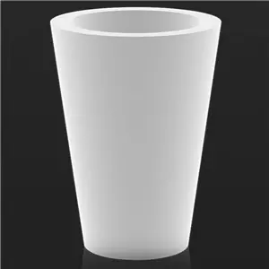 Macetero Cono Alto light Vondom