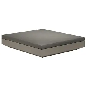 Cama Vela Daybed Basic cuadrada Vondom