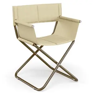 Silla director Snooze Emu
