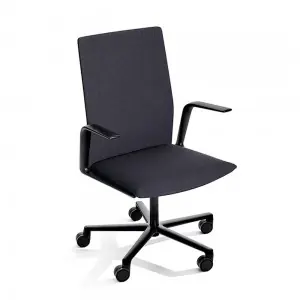 Silla Kinesit tapizada ruedas Arper