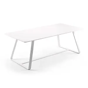 Mesa Kolonaki Varaschin