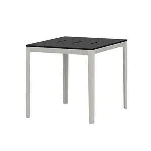 Mesa auxiliar Able Outdoor Bensen